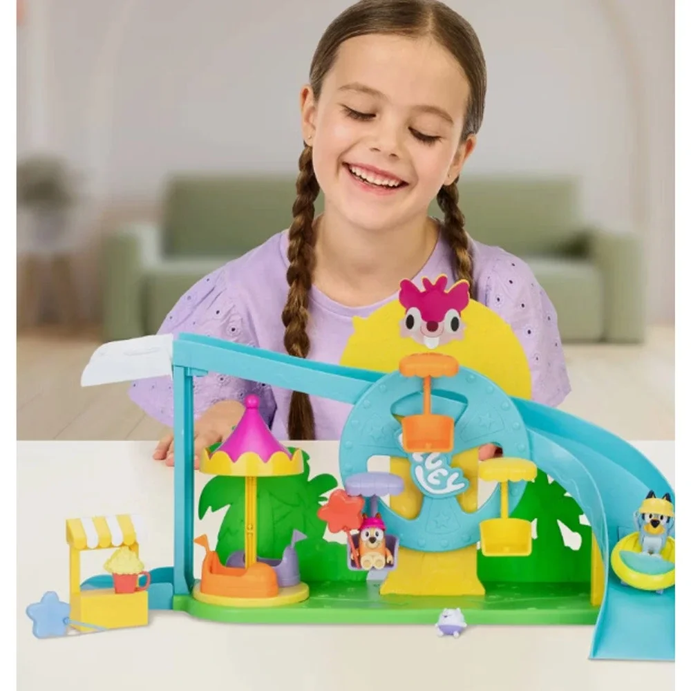 Bluey Beach Amusement Park Playset 12 Figures & Tons of Accessories NIB